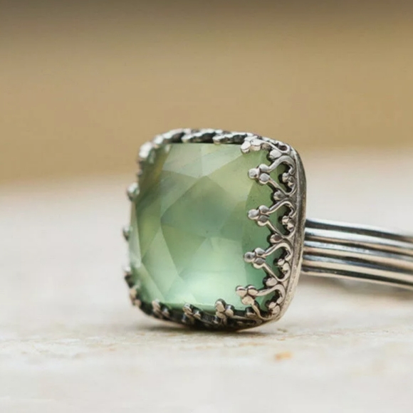 925 Sterling Silver Plated Moonstone Ring - Picture 3 of 3